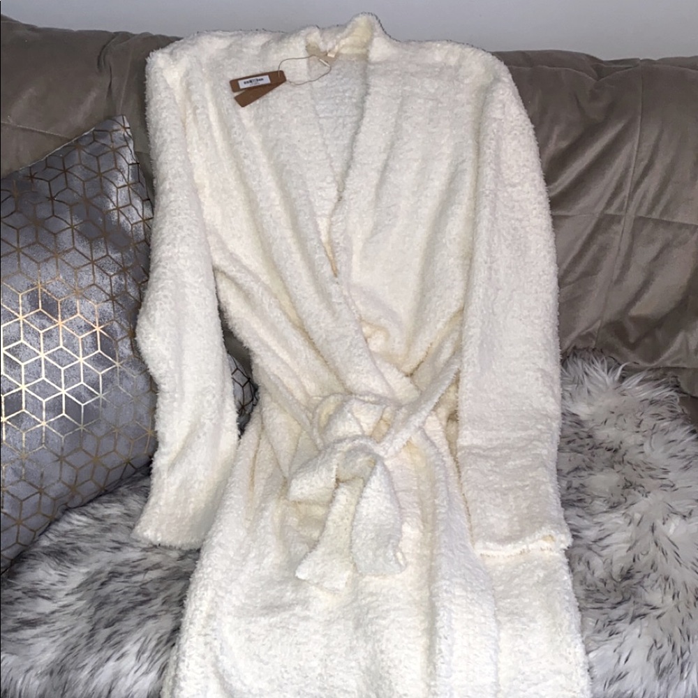 Brand new SKIMS lounge robe